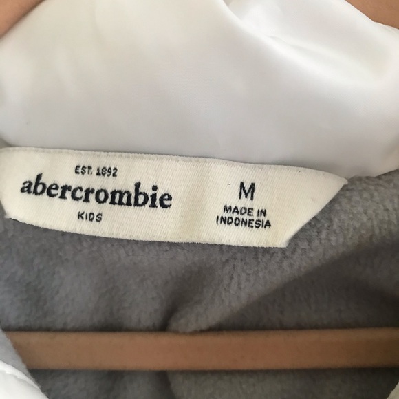 Abercrombie Girls Medium Cream/White Puffer Coat - Picture 5 of 13